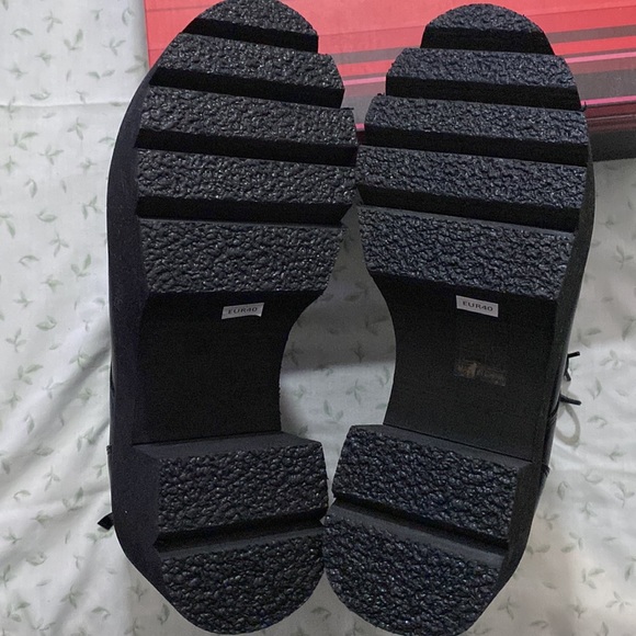 She & in, boots in excellent condition - Picture 12 of 13